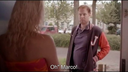 196# Je te donne 200 EUR si tu enlèves ta serviette