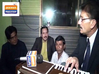 "Phul Kalian de Mehfil wich" Song by Rajab Ali for viewers of Jeevey Pakistan News.