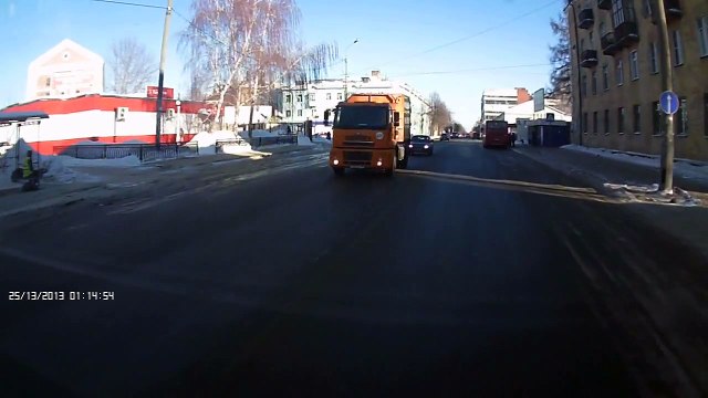 Сбил девочку на пешеходном - ДТП в Казани 18.02.2015