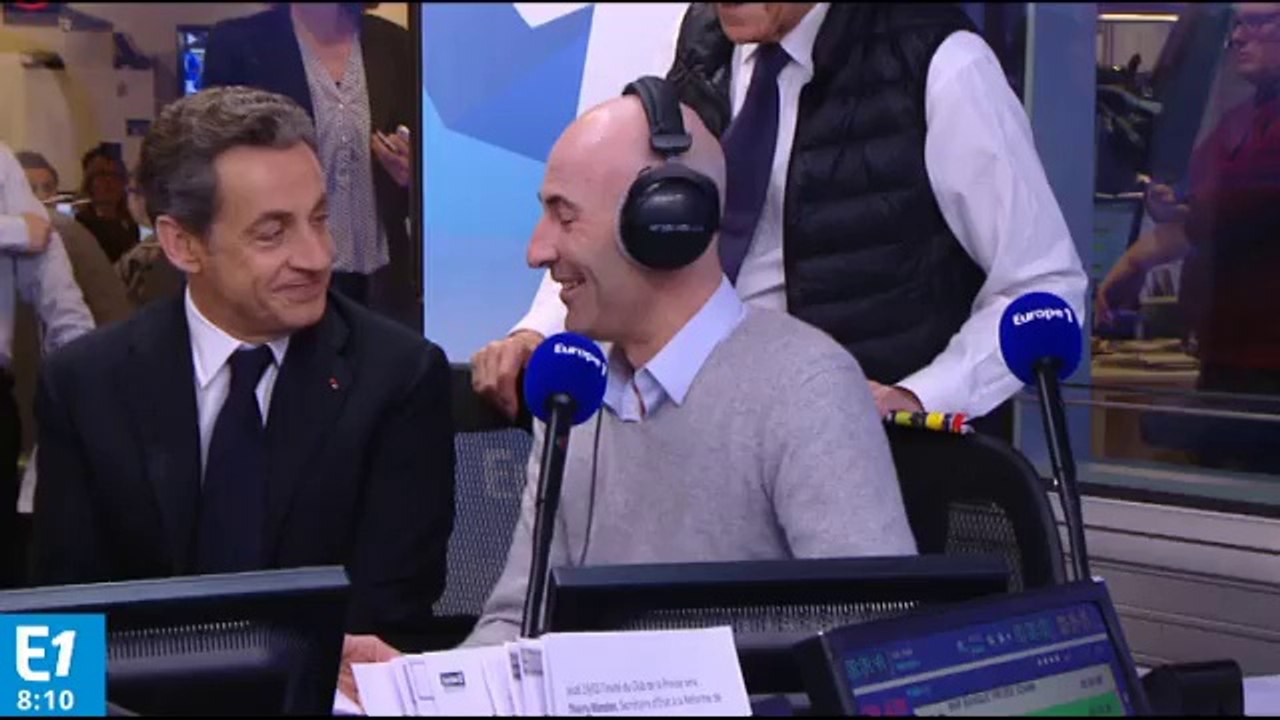 EXTRAIT - Sarkozy à Canteloup : "je ne peux pas croire que je parle comme ça !"