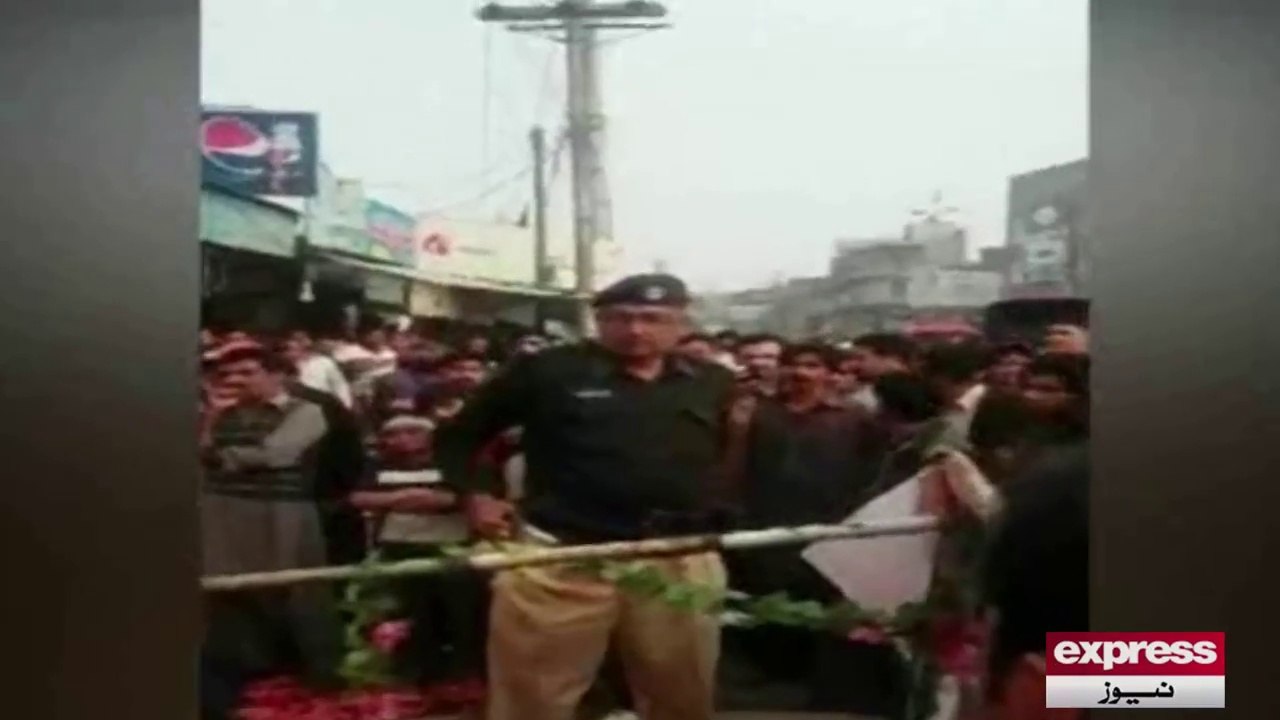 Sub inspector sharab k nashay mein badmashi