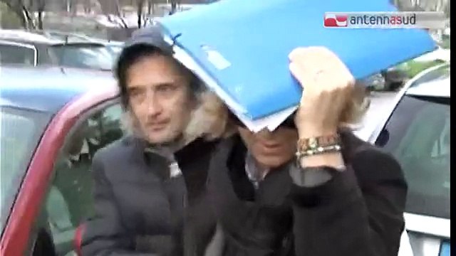 TG 18.02.15 Abuso d'ufficio, assolti Vendola e Lea Cosentino