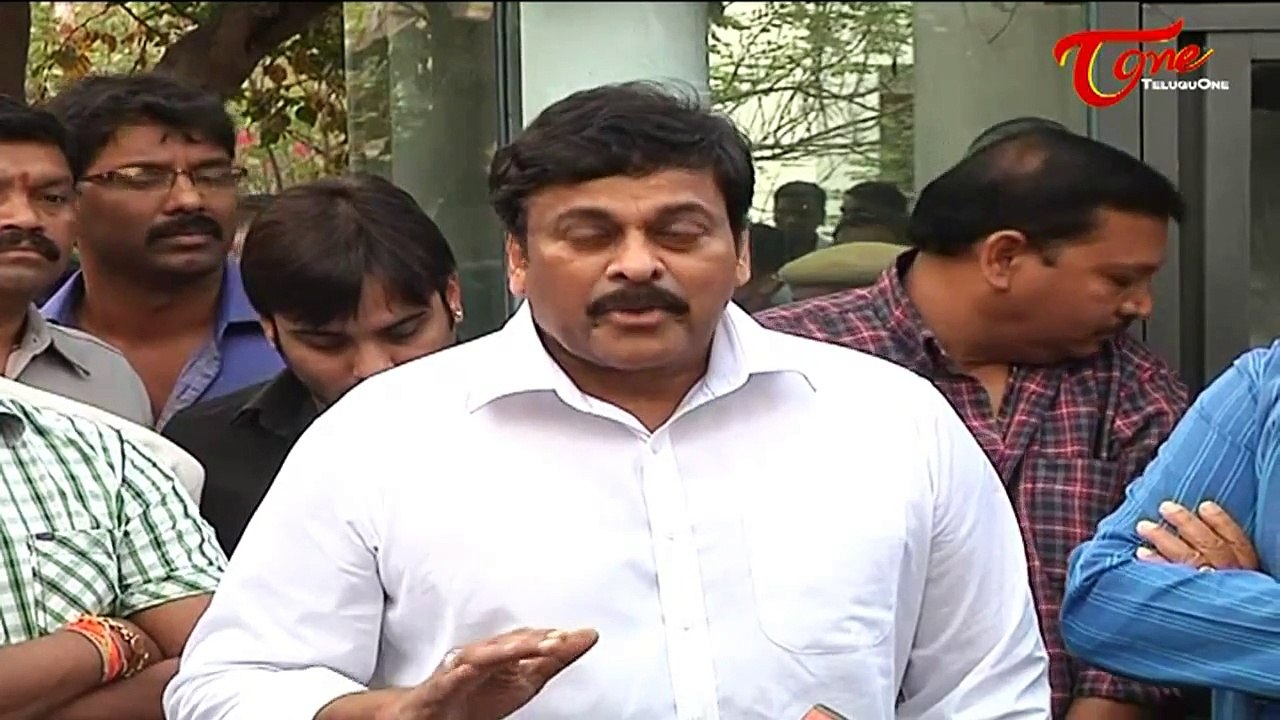 Chiranjeevi Pays Homage To Ramanaidu Death | 04