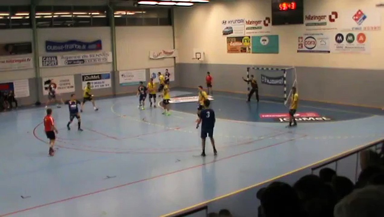 Enorme tir dans le dos à 9m de Maxime Charvin (handball)