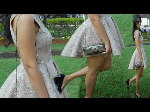 Shriya Saran Sexy Body SHAPE & MILKY Thighs!