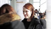 Interview exclusive de Julianne Moore au défilé Boss automne-hiver 2015-2016