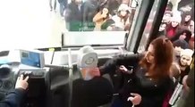 Özgecan Aslan Cinayetini Otobüse Kart Basmayarak Protesto Etmek