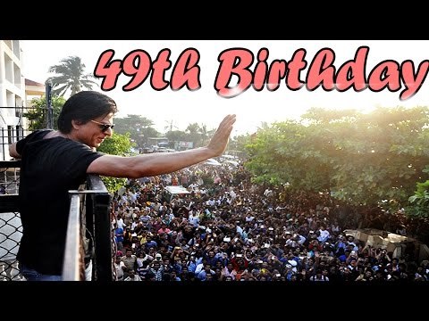 Shahrukh Khan Celebrating His 49th Birthday With Media & Fans !