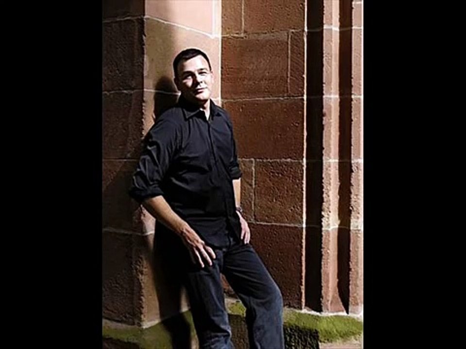 Andreas Scholl & Philippe Jaroussky " Sound the trumpet ´til around" by Purcell .