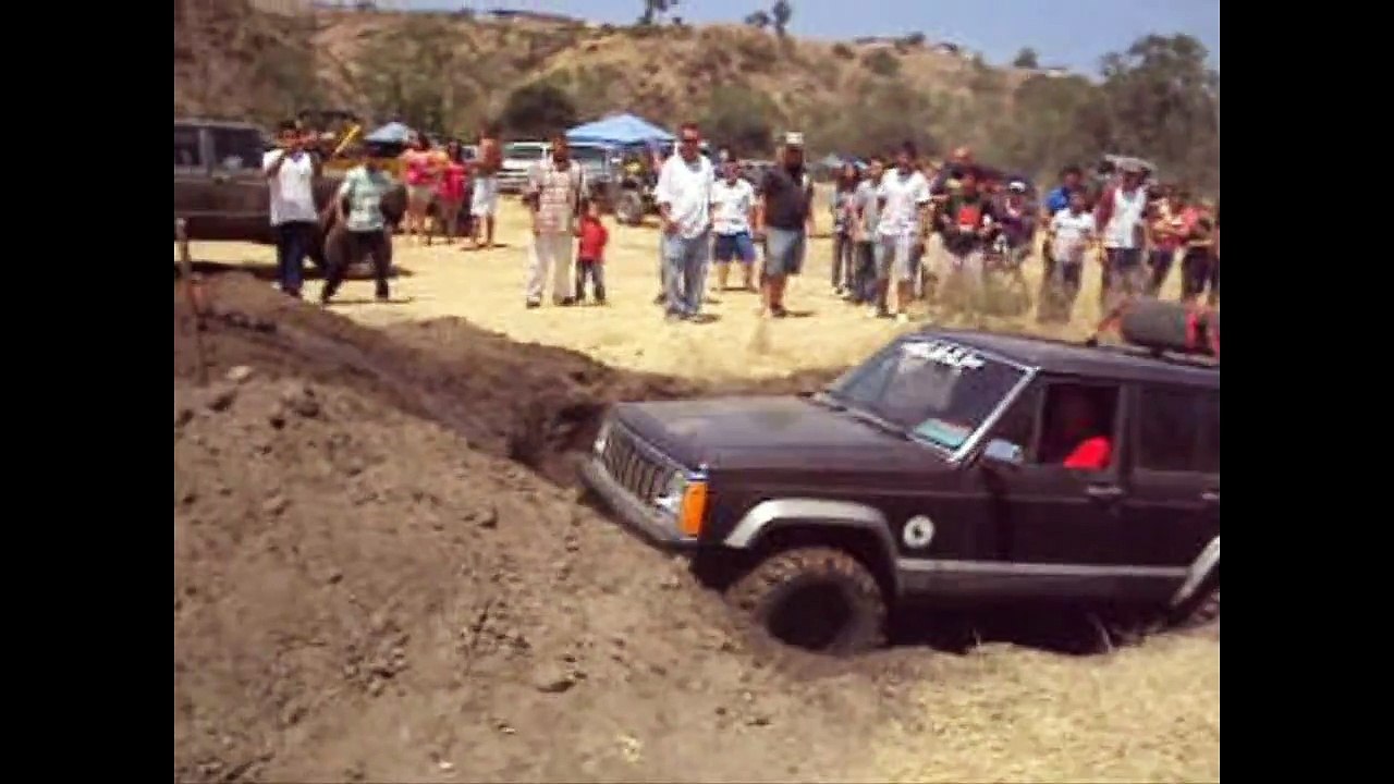 100725 rokee cirugia Jeep Cherokee XJ 4x4