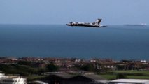 The Amazing Avro Vulcan  XH558. Shoreham 2009.