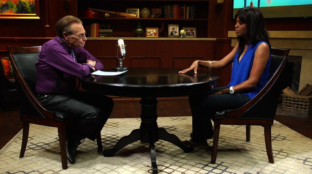 Actress Aisha Tyler talks to Larry King about connecting to men, women she admires, and growing up poor