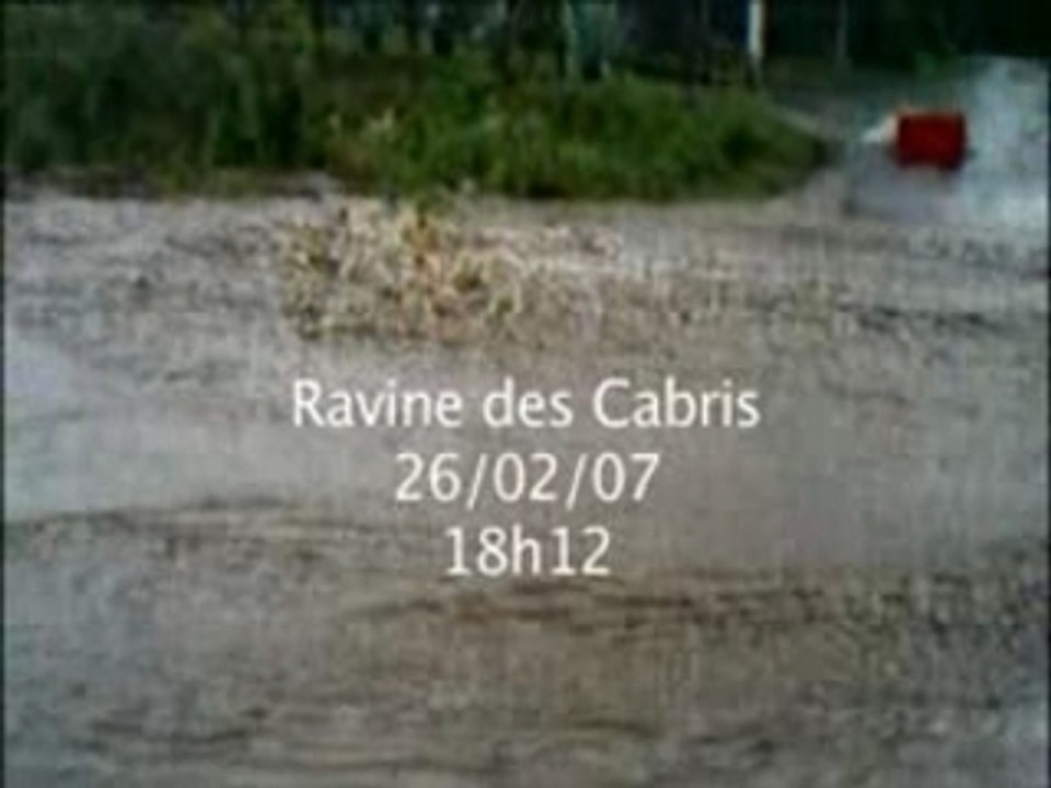 gamede cyclone reunion 974  pont ouaki