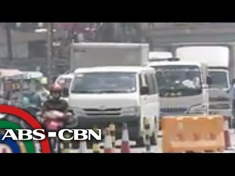 EDSA road reblocking isang bagsakan na lang sa Holy Week?