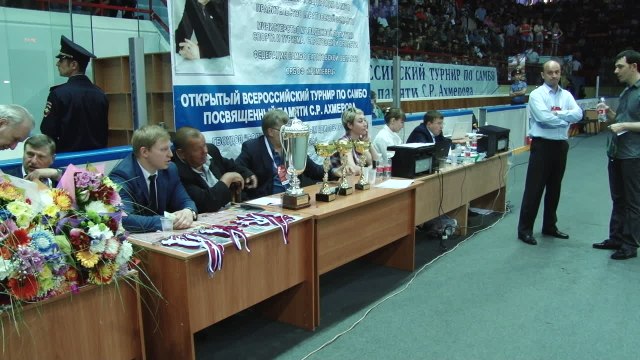 Steven Seagal muestra sus dotes para el aikido en Moscú