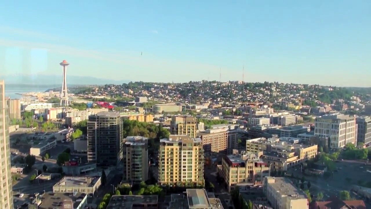 Real Social Dynamics Secrets On The RIGHT Way To Build Social Momentum