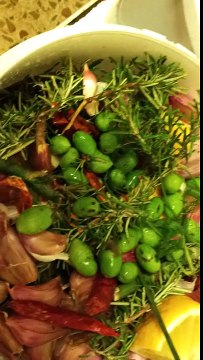 Aliño de aceitunas enteras