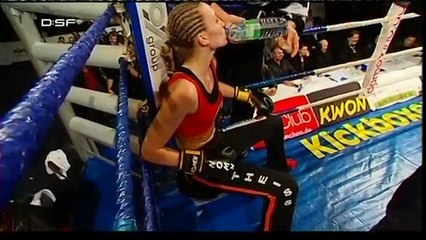 Christine Theiss (GER) vs. Caterina Curro (ITA) - Teil 2 - Steko Fight Night 20.03.2010