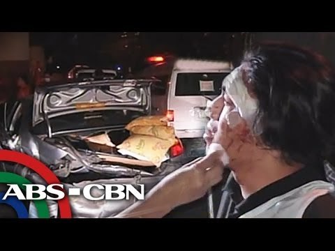 4 hurt as car slams into center island in Pasig