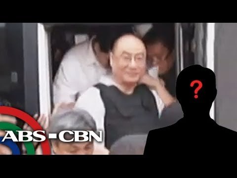 May protektor sa gobyerno si Delfin Lee?