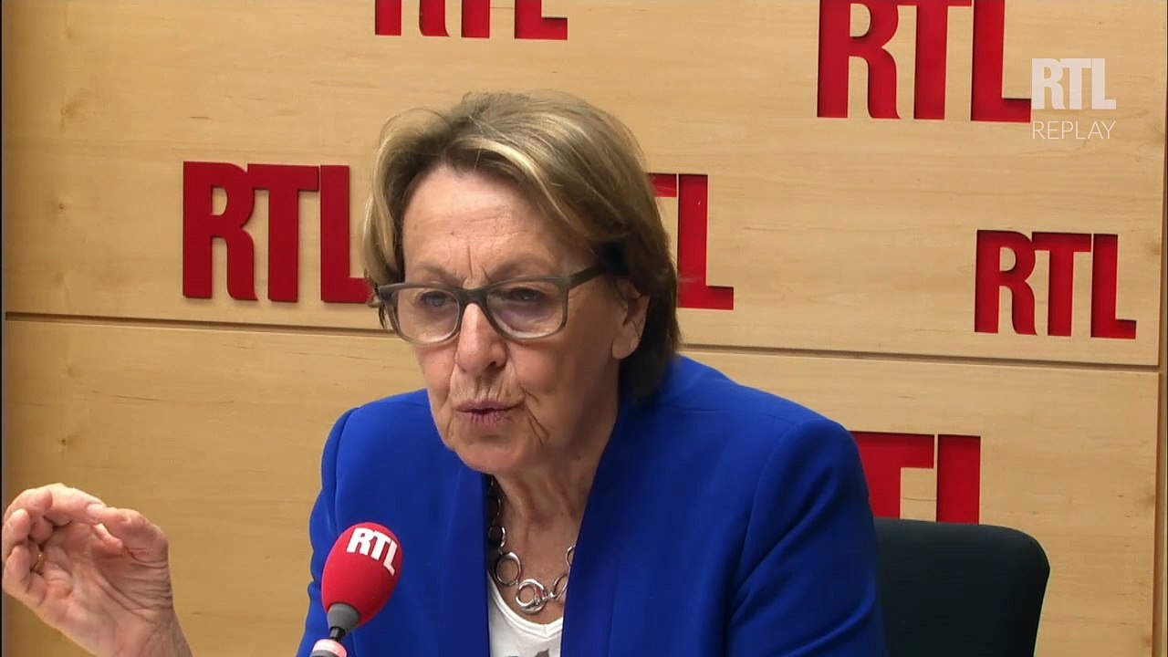 "Les fonctionnaires portent la cohésion de la société", estime Marylise Lebranchu