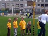 Korfbal Training van Stefania onder toezicht van Wethouder Sander Dekker
