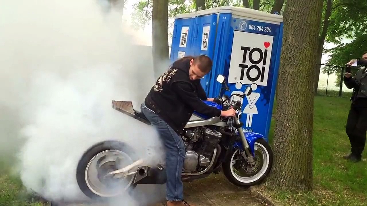 Régis fait un burn qui tourne mal...