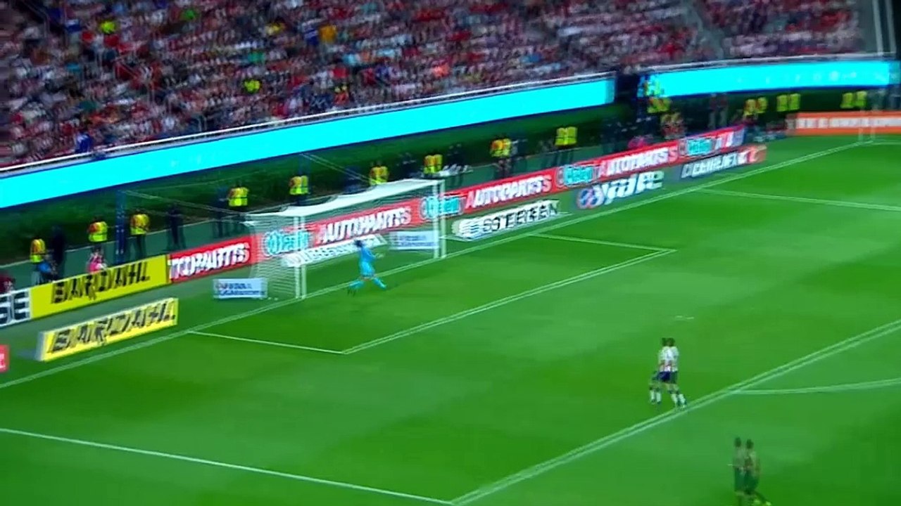 Liga MX: Unfassbares Tor über das halbe Feld