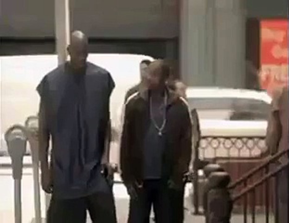 Quels: taille,poids,age et force un homme doit-il avoir pour faire ceci?