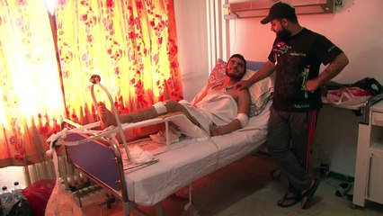 جنود سوريون جرحى يروون انسحابهم من مشفى جسر الشغور