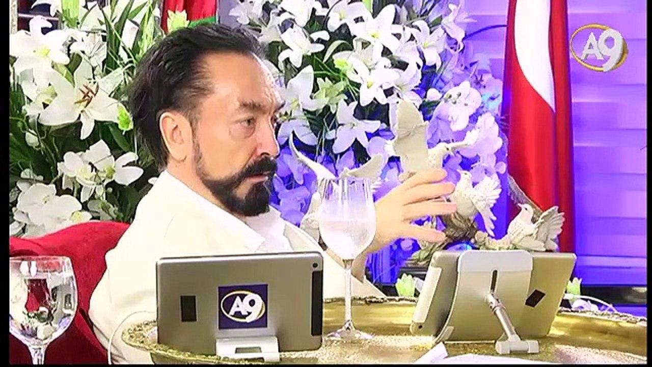 İnsanlar her devirde bir kurtarıcı (Mehdi) beklemişler ancak geldiğinde mutlaka azgınlaşıp, direnmişlerdir.