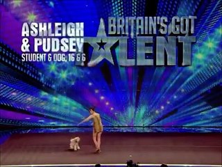 Perro bailando en concurso de talento se vuelve viral en las redes