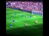 Radamel Falcao y su primer gol con el Manchester United