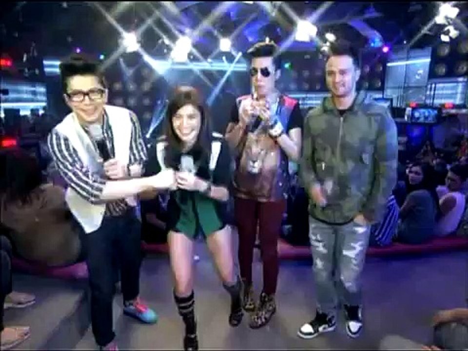 Karylle sings Philpop 2013 entry on 'It's Showtime'