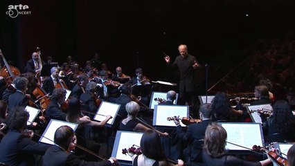 Khatia Buniatishvili - Rachmaninov  Concerto pour piano n°2