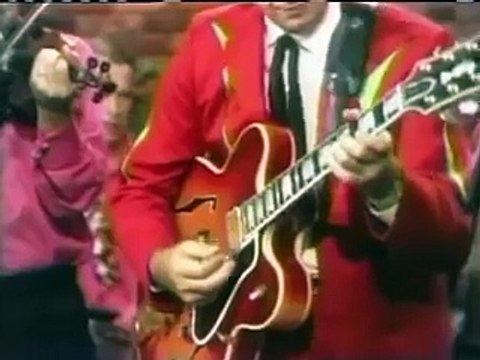 Ernest Tubb - Thanks A Lot & (w/ Loretta Lynn) - Who's Gonna Take Your Garbage Out