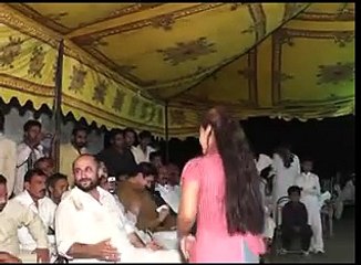 ڈانس هو تو ایسا.pakistani dasi mujra letest may 2015