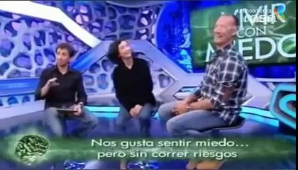 Camara Oculta de miedo, Niña en el hotel disfrazada de fantasma