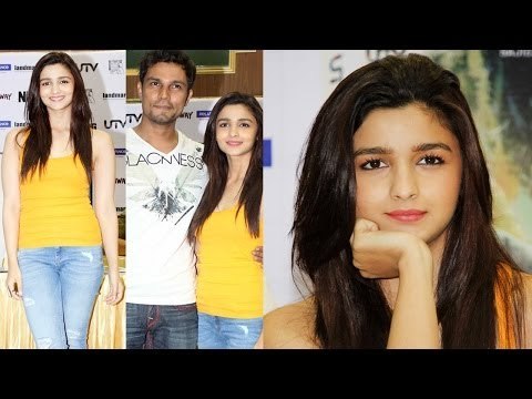 Cute & Hot Alia Bhatt Juicy Red Lips Wanable