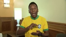 Pelé pede para o povo esquecer manifestações