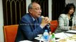 محافظ أسوان يلتقى بوفد رؤساء تحرير صحف دول حوض النيل