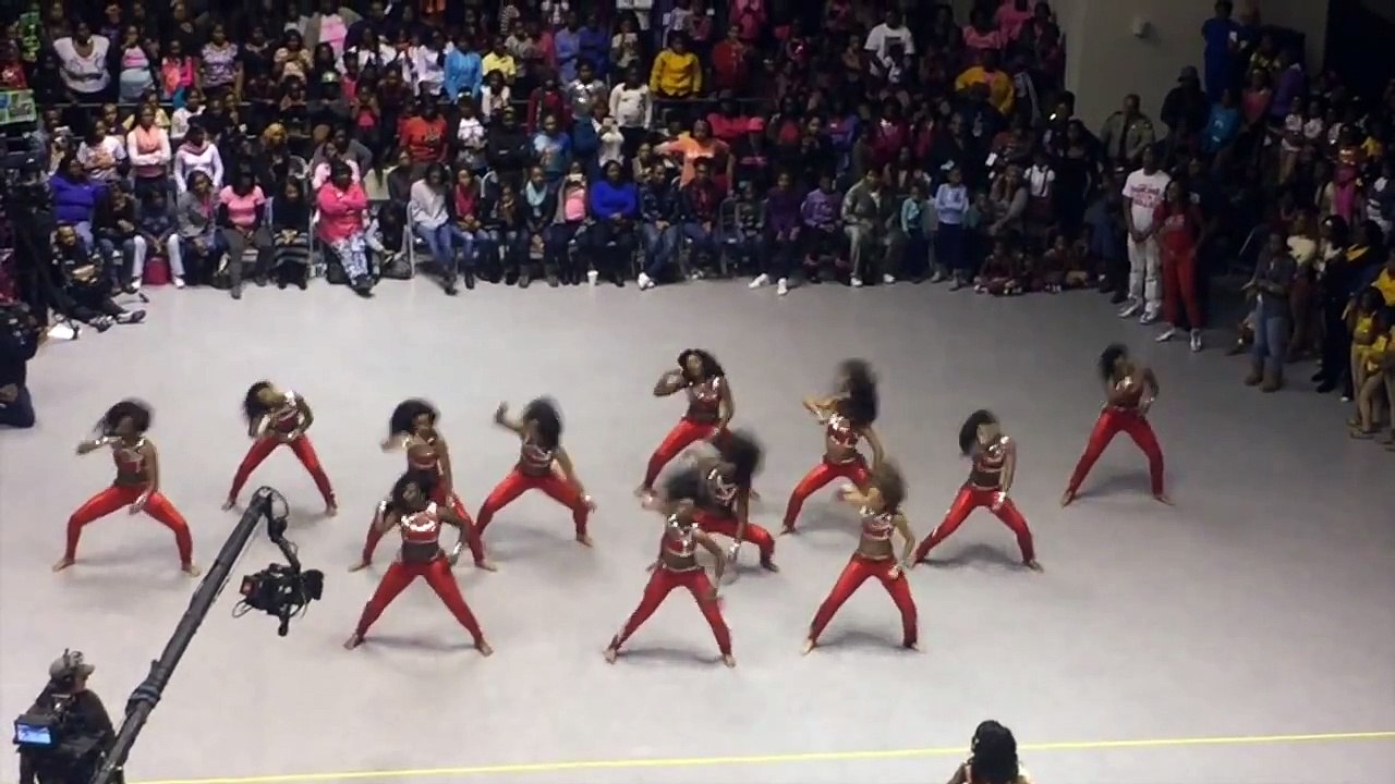 Dancing Dolls of Jackson Mississippi dance compilation. video Dailymotion