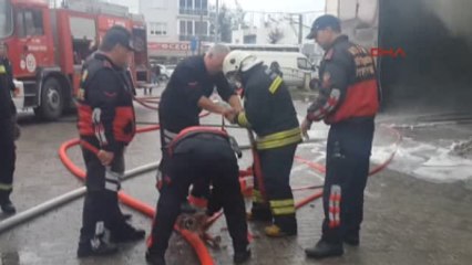 Aydın'da Sünger Deposunda Korkutan Yangın
