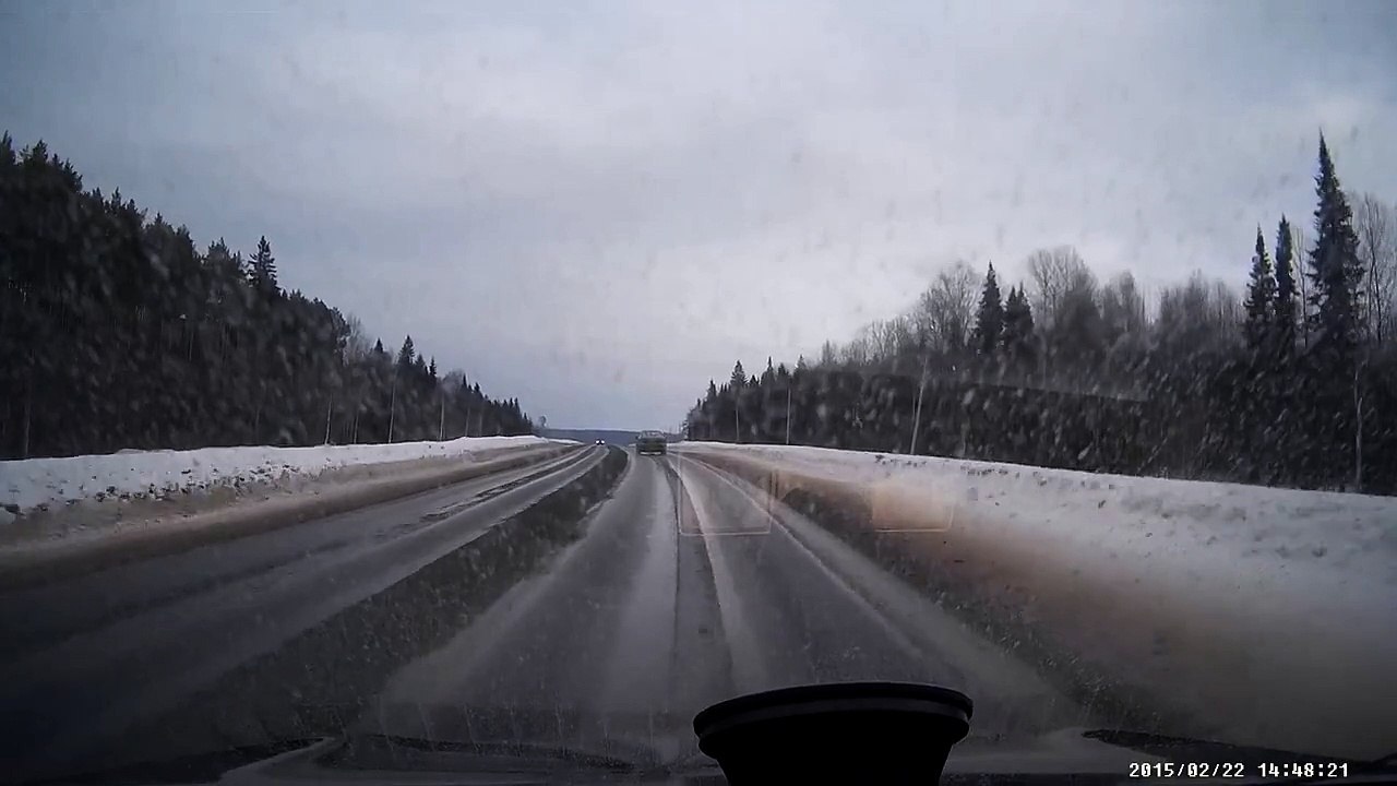 Лобовое столкновение - ДТП на трассе Полазна-Чусовой 22.02.2015