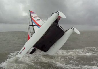 Topaz 14 - Extreme Capsize in La Baule !