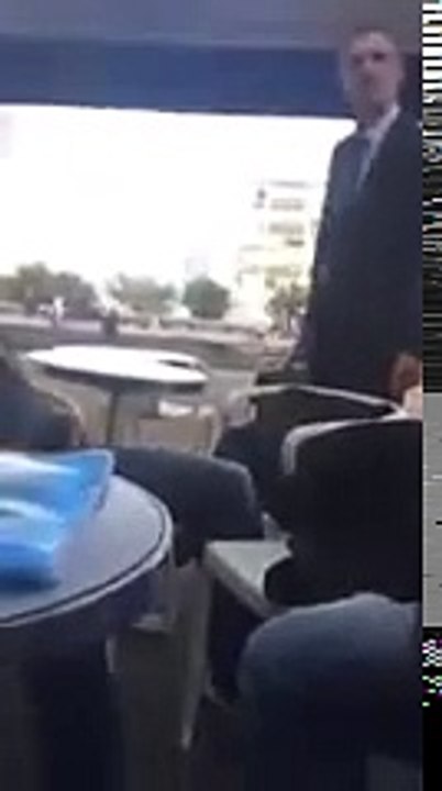 Algerie FRANCAIS LACHE DEVANT UN MUSULMN PEDOPHILE