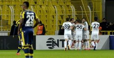 Fenerbahçe, Akhisar Belediyespor'a 2-1 Yenildi