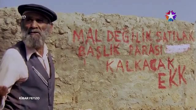 Şener Şen'in Kibar Feyzo Filmindeki Efsane Koşuşu (Restorasyonlu)