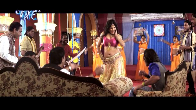 मैन पॉइन्ट पा बिछुवा काट लिहलस - Dharkela Tohre Nawe Karejwa | Bhojpuri Hot Item Song 2015