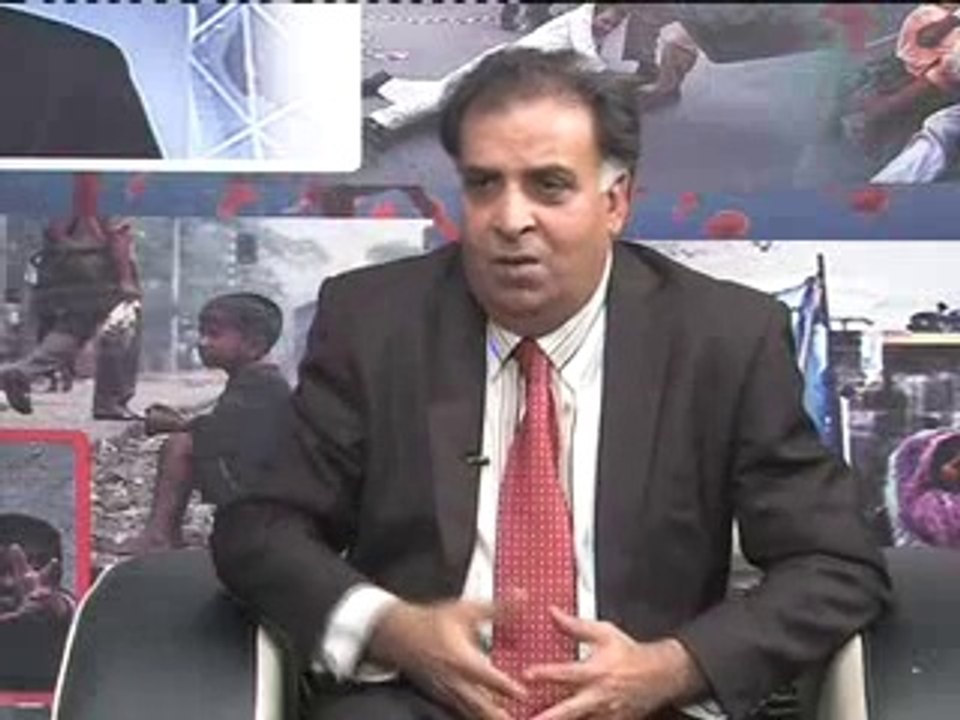 Kashif Bashir Khans daring programe... Exposing Corruption of VC Punjab Universityon 21st feb2015 "Ho Kia Raha Hai?
